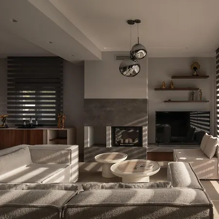 Noemia Luxury Pool * Nikiti (Sithonia)