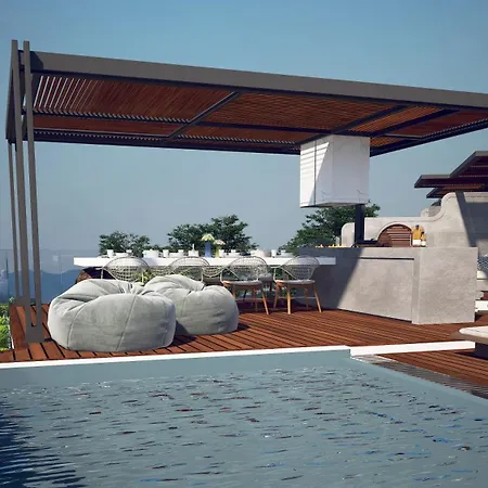 Noemia Luxury Pool