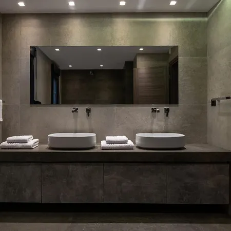 Noemia Luxury Pool فيلة