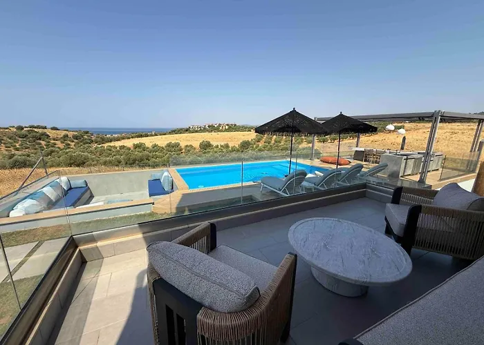 ヴィラ Noemia Luxury Pool *